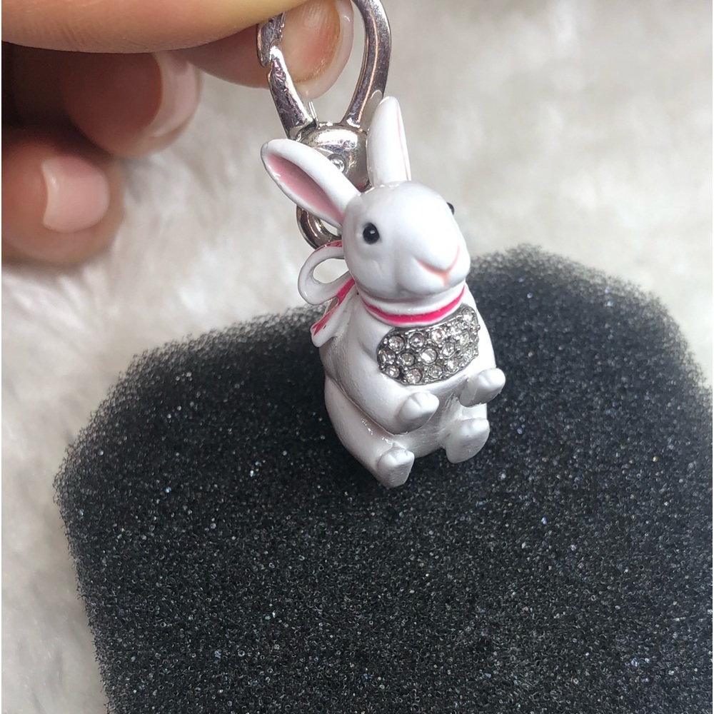 Juicy couture charm snow bunny ED12